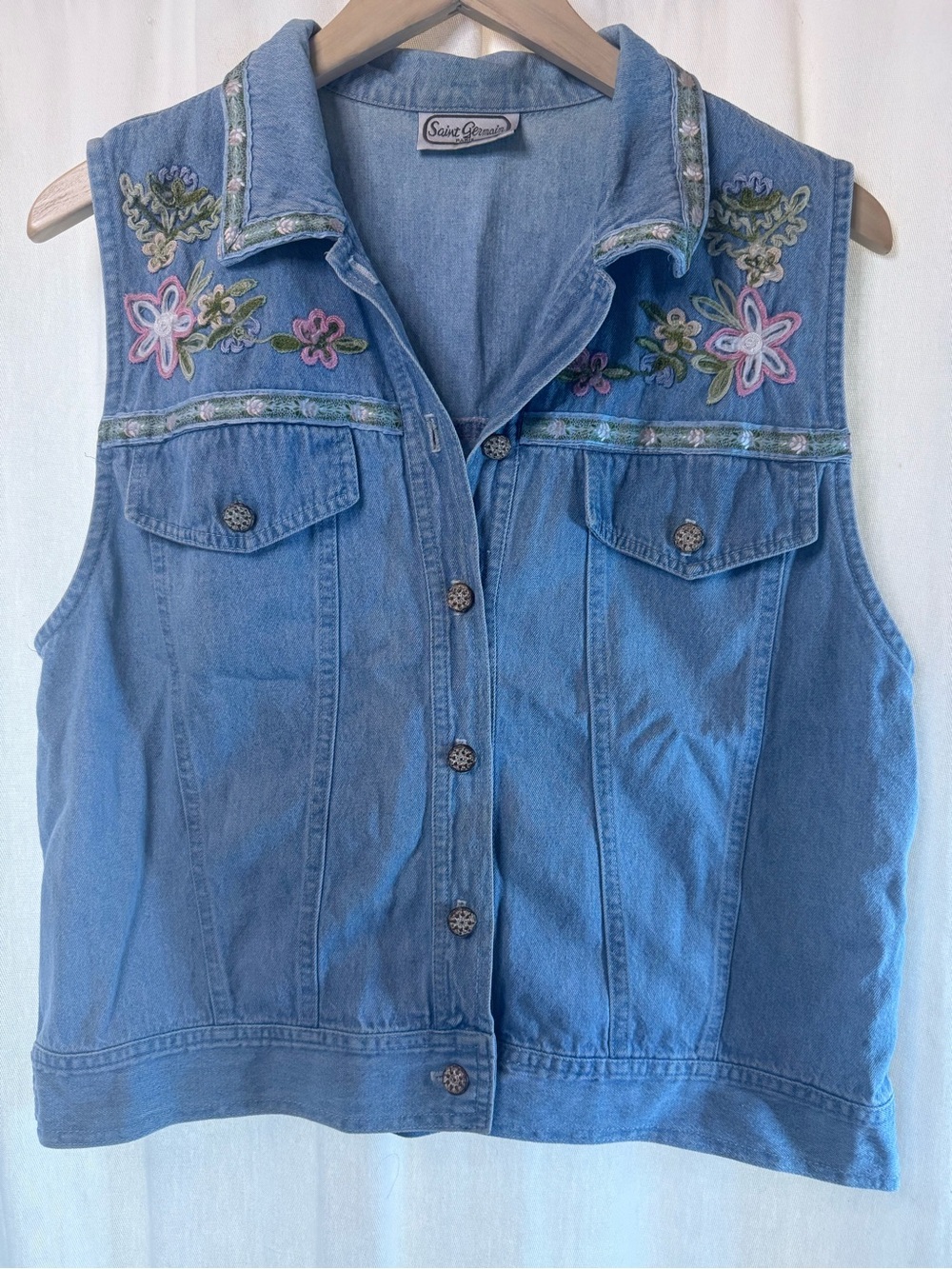 🌸Light Blue Denim Floral Embroidered Vest🌸